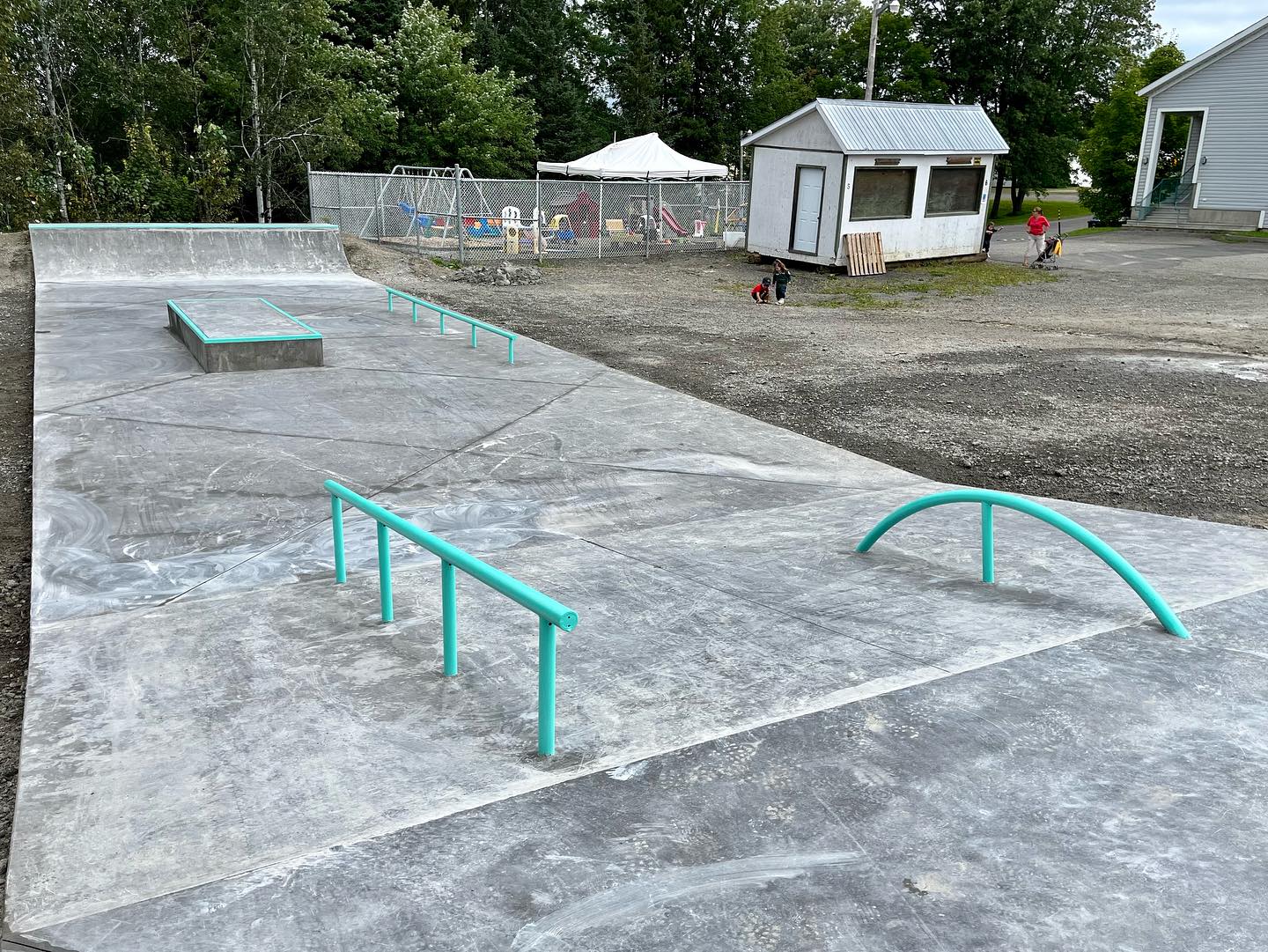 Lac-des-Aigles skatepark